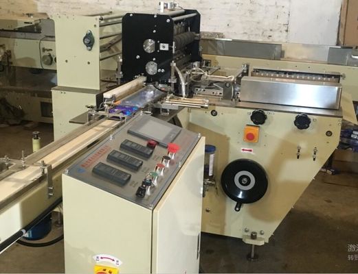 De Productielijn van het zakpapieren zakdoekje/Hankerchief-de Verpakkingsmachine van de Weefselbundel